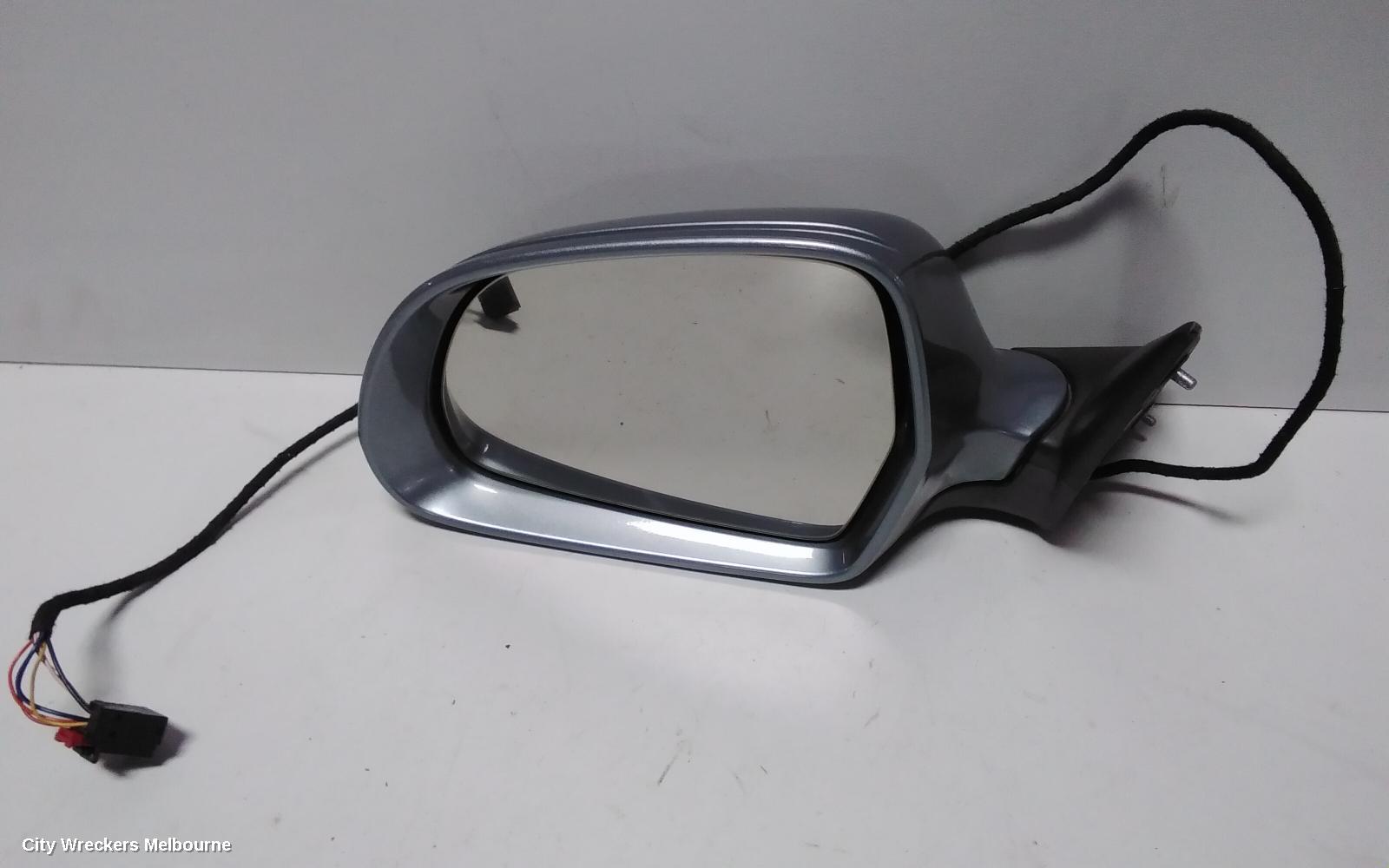 SKODA OCTAVIA LEFT DOOR MIRROR, 1Z, ELEGANCE/SCOUT, MANUAL FOLD, W/ SURROUND LIGHT TYPE (6XD), 02/2009 - 10/2013