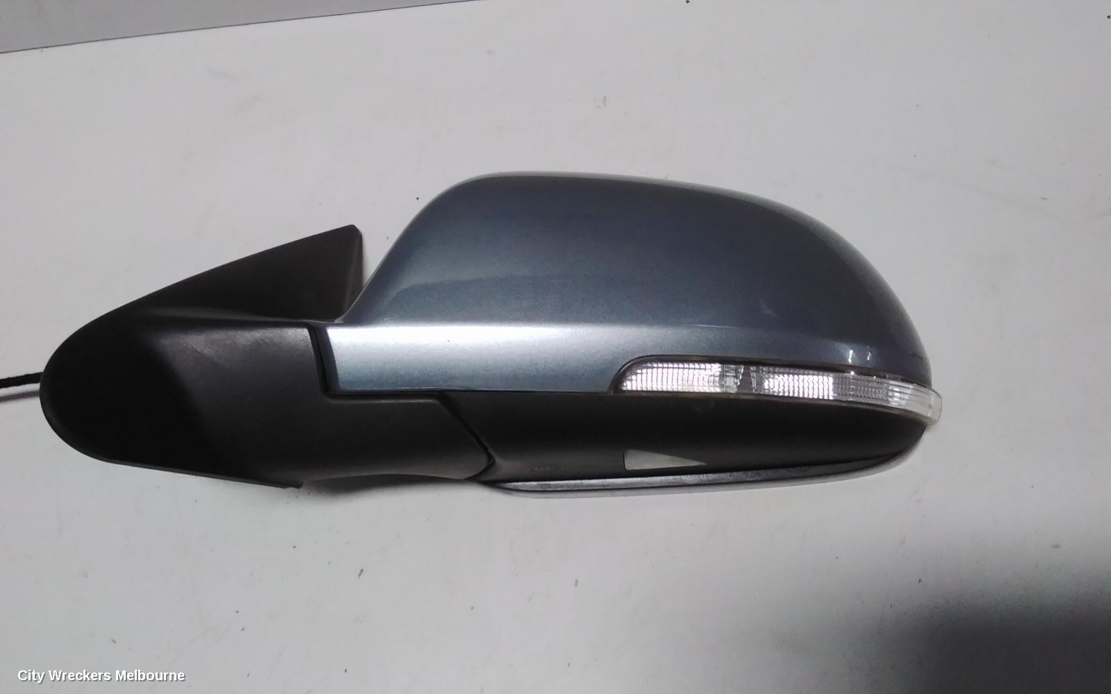 SKODA OCTAVIA LEFT DOOR MIRROR, 1Z, ELEGANCE/SCOUT, MANUAL FOLD, W/ SURROUND LIGHT TYPE (6XD), 02/2009 - 10/2013