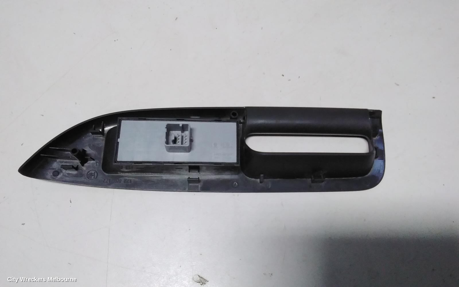 SKODA OCTAVIA PWR DR WIND SWITCH, RH FRONT (MASTER SWITCH), 1Z, 05/2009 - 10/2013