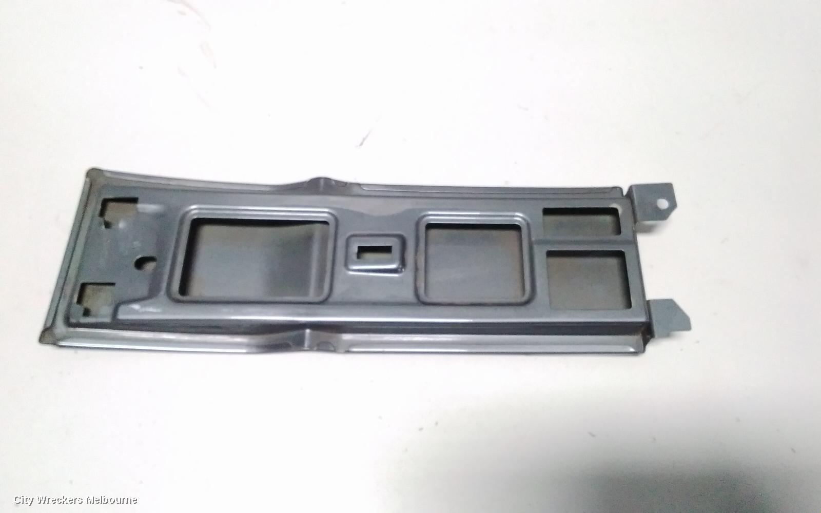 VOLKSWAGEN TRANSPORTER FUEL DOOR / FILLER, FUEL FILLER, T5, 03/2010 - 06/2015