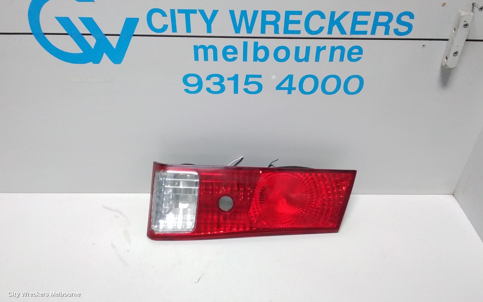 TOYOTA CAMRY REAR GARNISH, BOOTLID LAMP, RH SIDE, SK20, 09/2000 - 08/2002