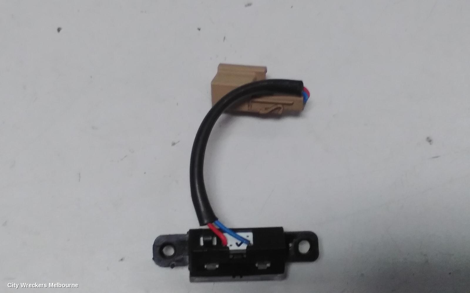 KIA SORENTO, XM, 10/2009 - 12/2014, A/C TEMPERATURE SENSOE  97235-2J100: 77110