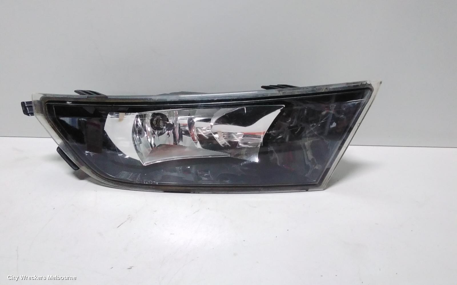 SKODA FABIA LEFT INDICATOR/FOG/SIDE, BUMPER FOGLAMP, CLEAR SURROUND NJ, 01/2015 - 06/2018
