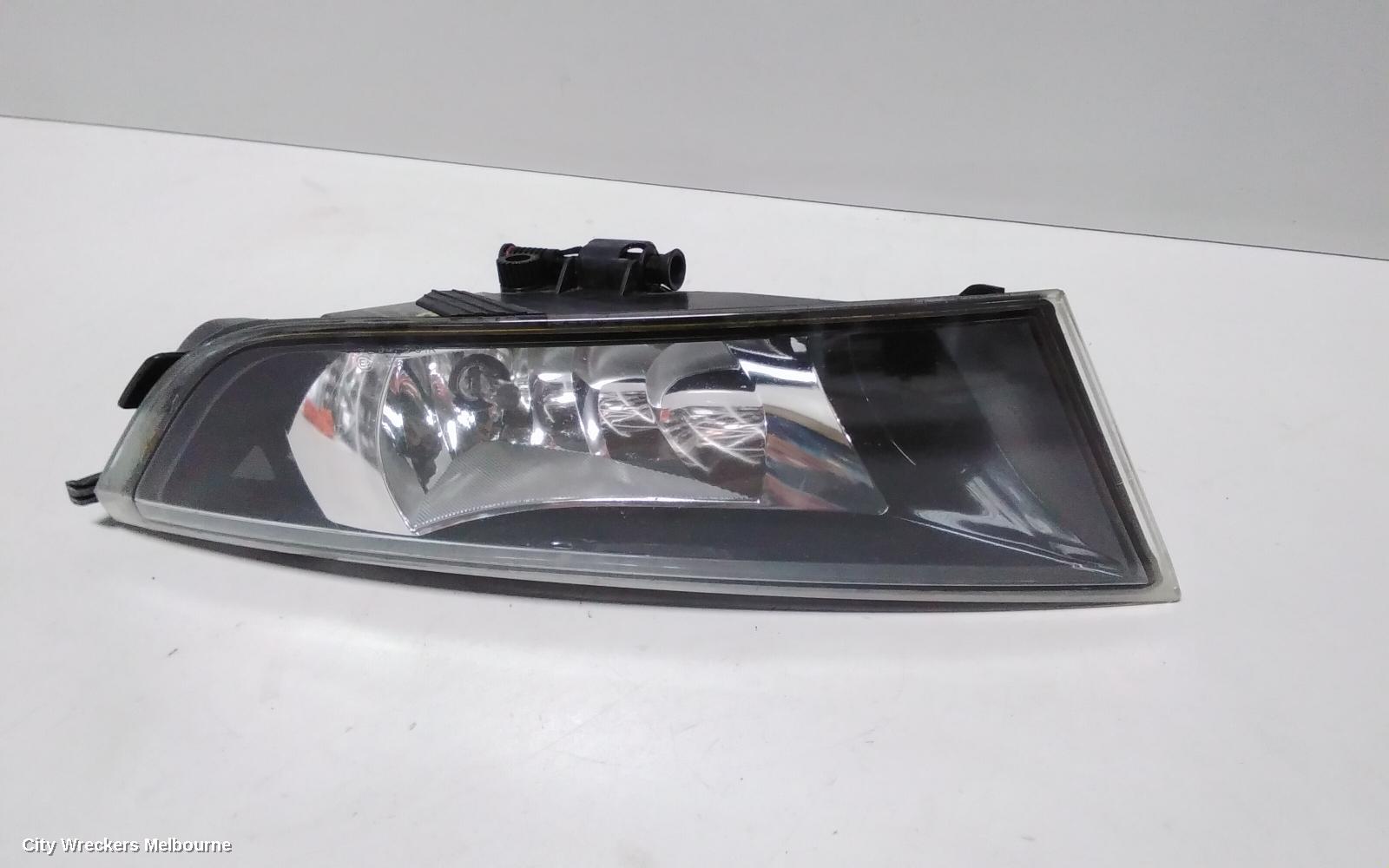 SKODA FABIA RIGHT INDICATOR/FOG/SIDE, BUMPER FOGLAMP, CLEAR SURROUND, NJ, 01/2015 - 06/2018
