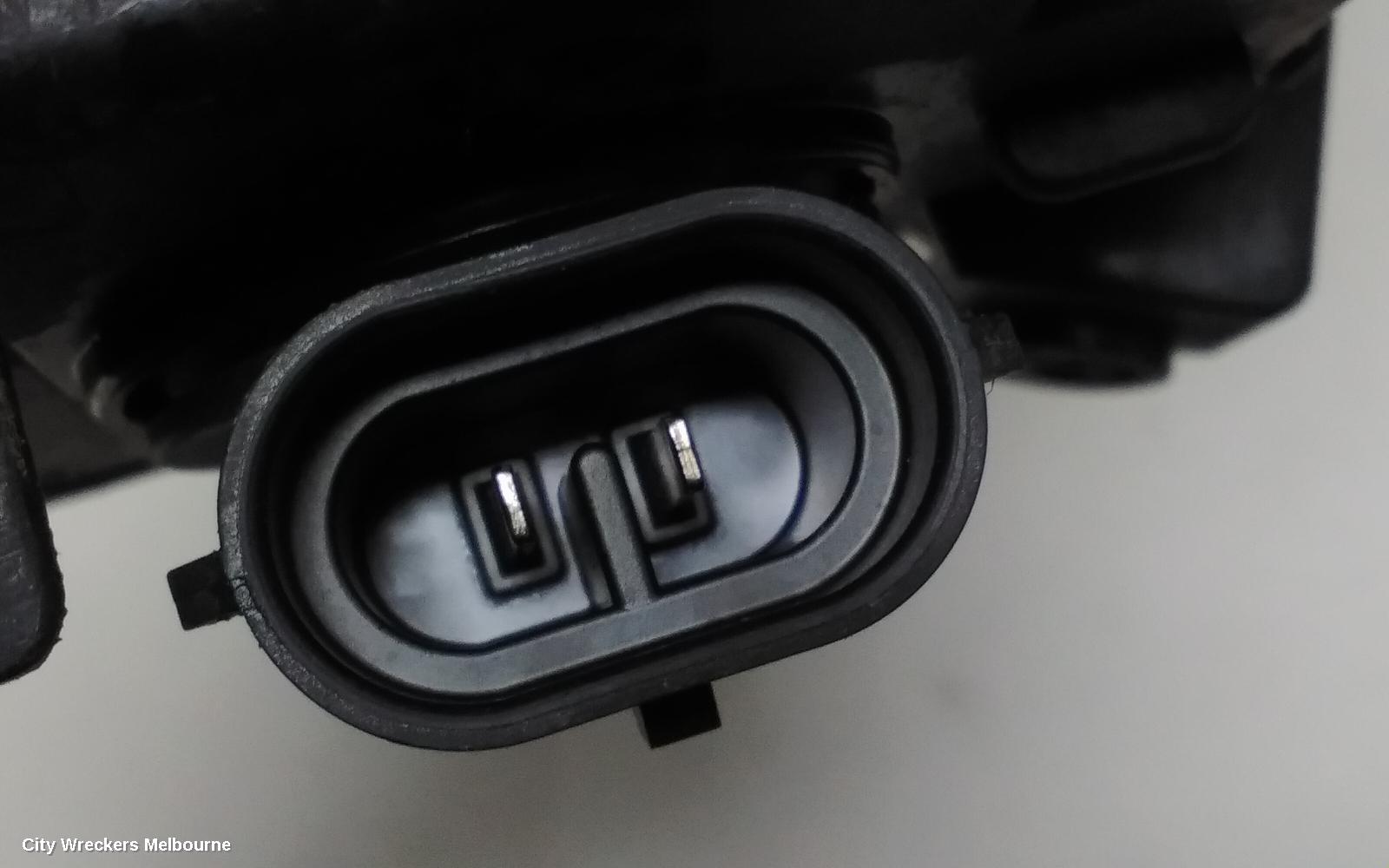 SKODA FABIA RIGHT INDICATOR/FOG/SIDE, BUMPER FOGLAMP, CLEAR SURROUND, NJ, 01/2015 - 06/2018