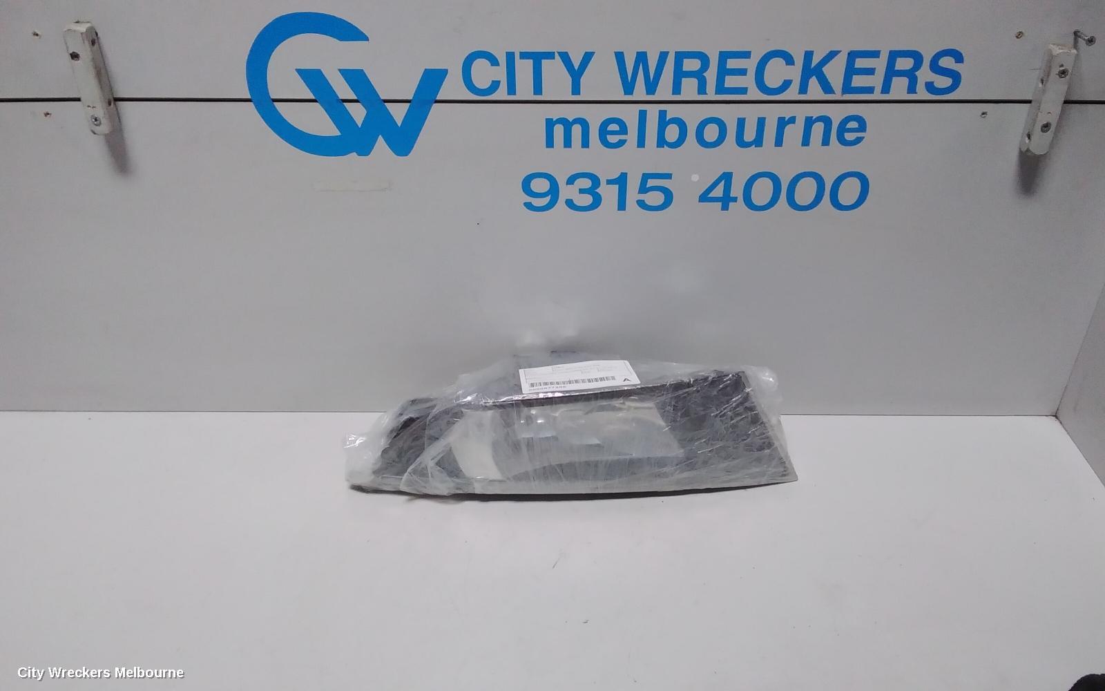 SKODA FABIA RIGHT INDICATOR/FOG/SIDE, BUMPER FOGLAMP, CLEAR SURROUND, NJ, 01/2015 - 06/2018