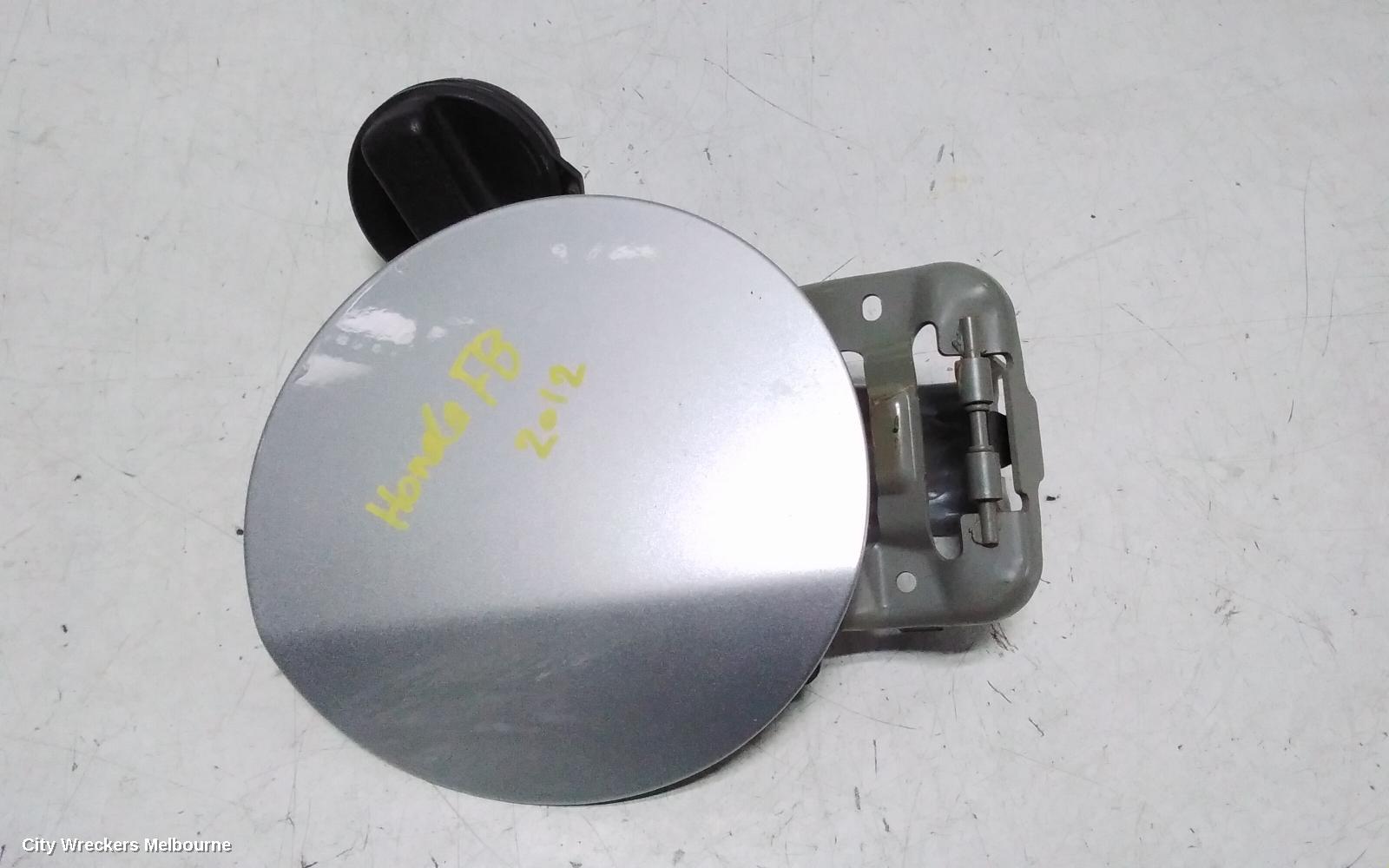 HONDA CIVIC FUEL DOOR / FILLER, 9TH GEN 02/2012 - 05/2016
