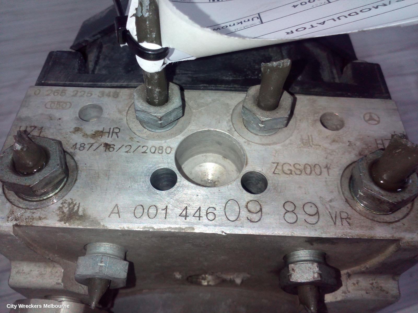 MERCEDES VITO ABS PUMP/MODULATOR, 639, 04/2004 - 11/2005