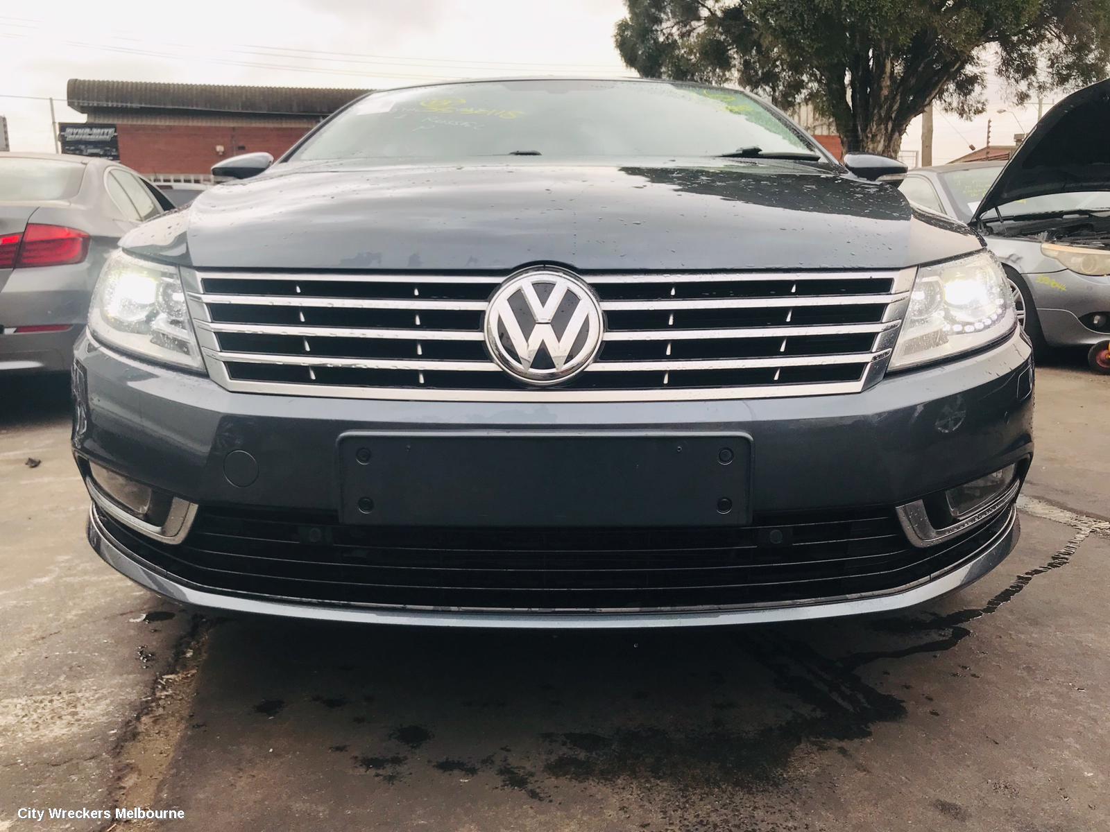 VOLKSWAGEN PASSAT FOG LAMP