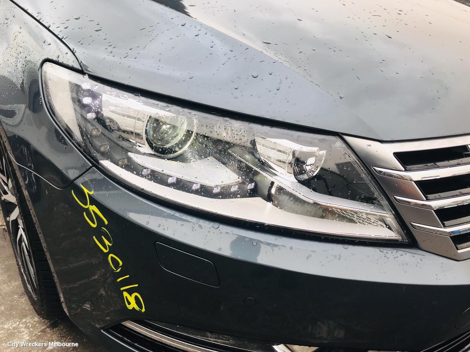 VOLKSWAGEN PASSAT FOG LAMP