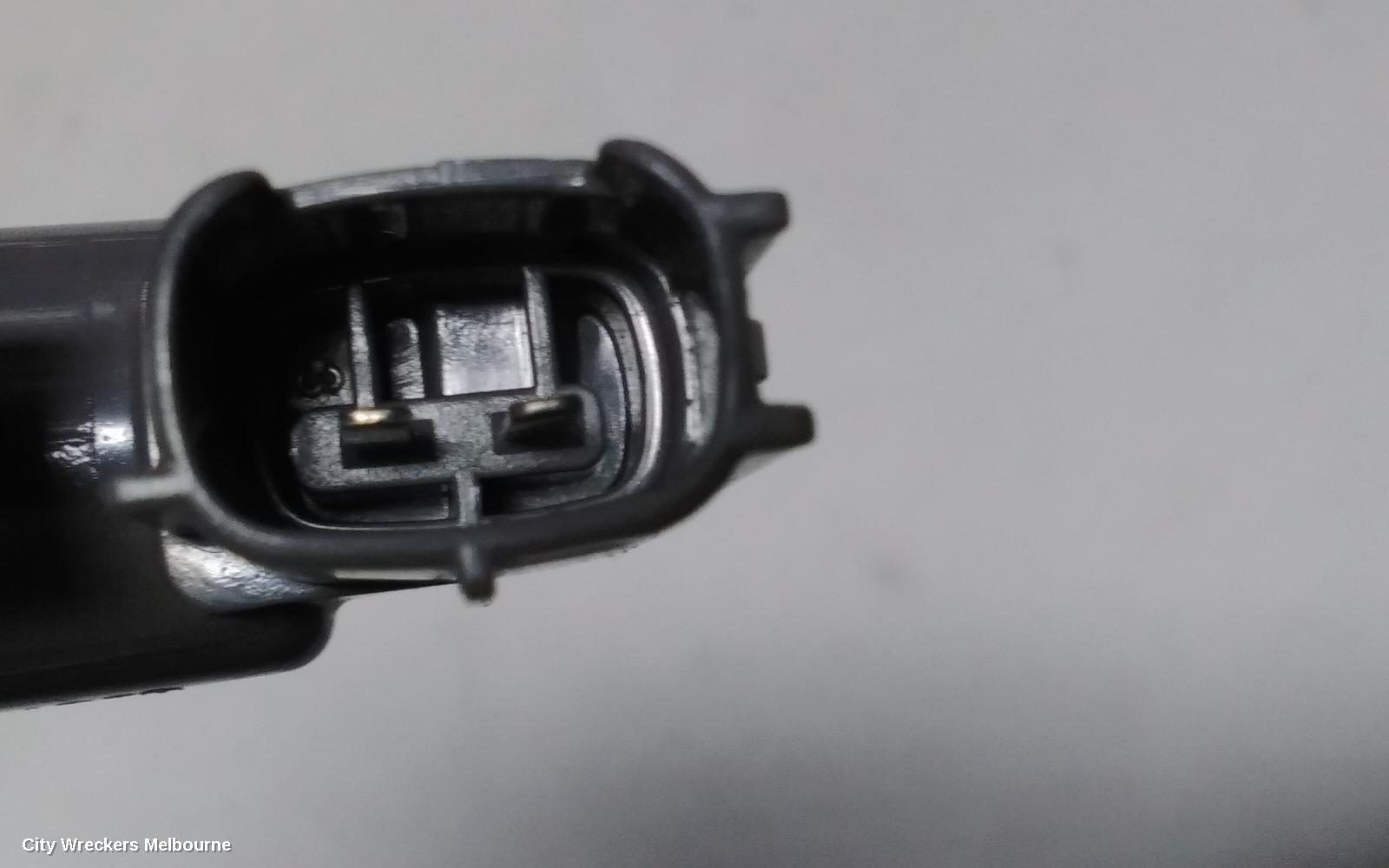 TOYOTA HILUX RIGHT INDICATOR/FOG/SIDE, GUARD FLASHER (REPEATER), 09/2015 ONWARDS