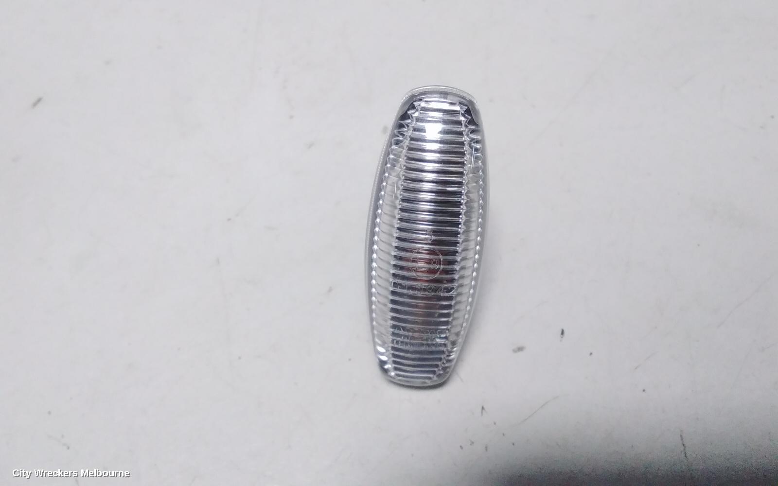 TOYOTA HILUX RIGHT INDICATOR/FOG/SIDE, GUARD FLASHER (REPEATER), 09/2015 ONWARDS