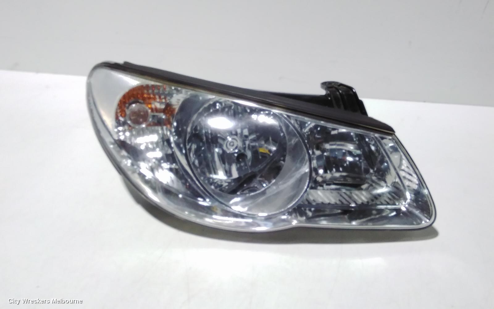 HYUNDAI ELANTRA RIGHT HEADLAMP, HD, 08/2006 - 03/2011