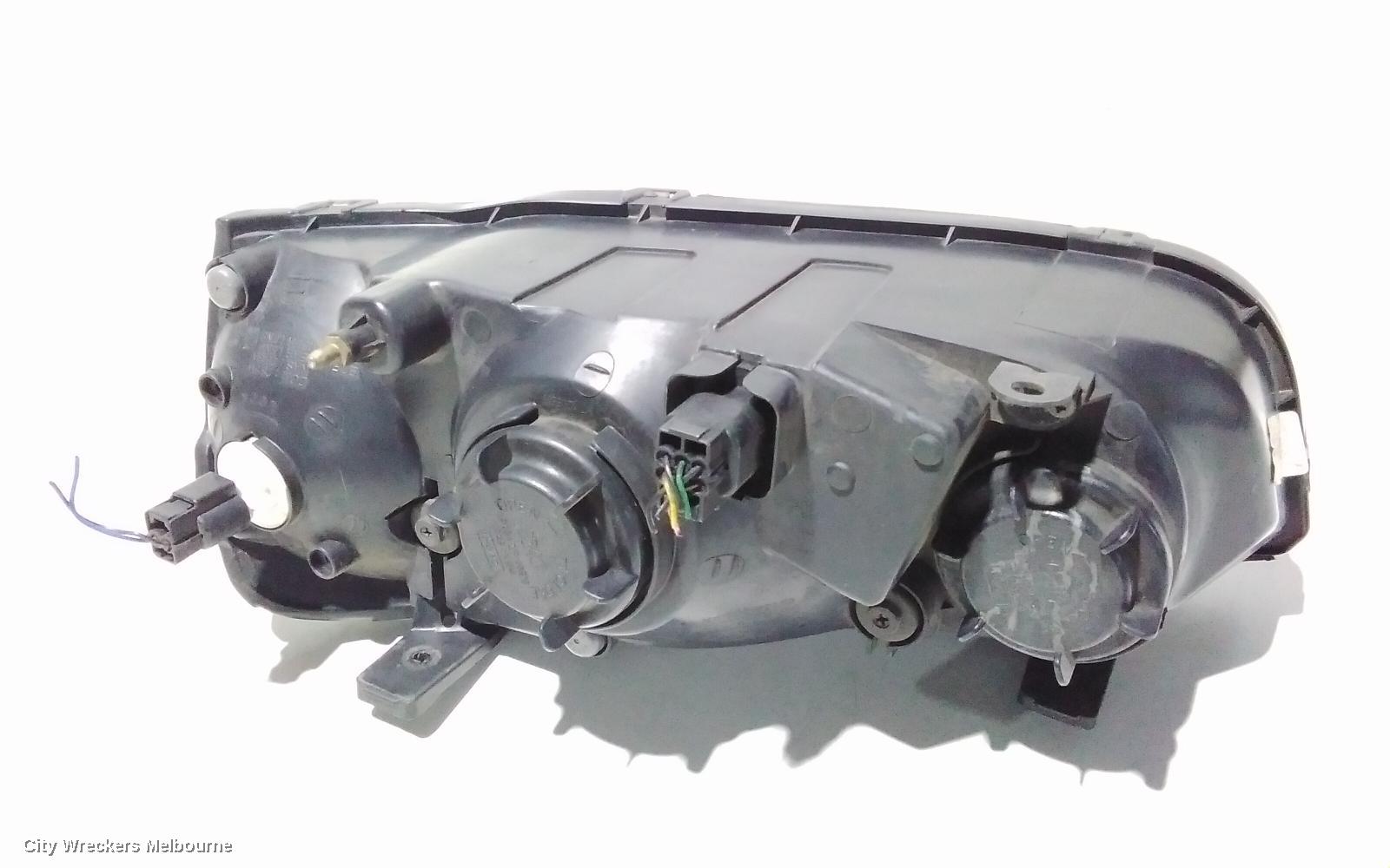 HYUNDAI ELANTRA RIGHT HEADLAMP, XD, 11/2000 - 09/2003