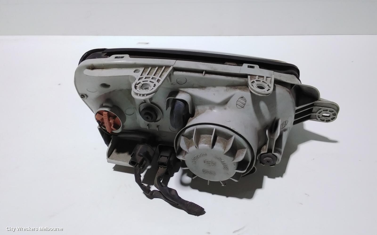 HYUNDAI SANTA FE LEFT HEADLAMP, SM, 11/2000 - 09/2003