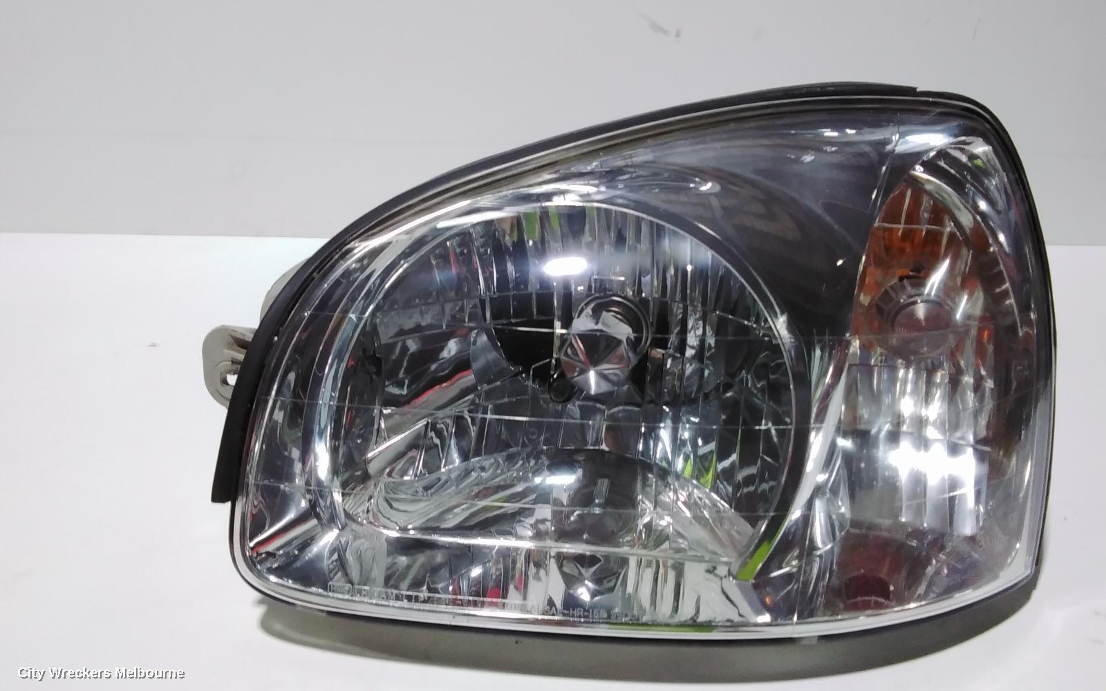 HYUNDAI SANTA FE LEFT HEADLAMP, SM, 11/2000 - 09/2003