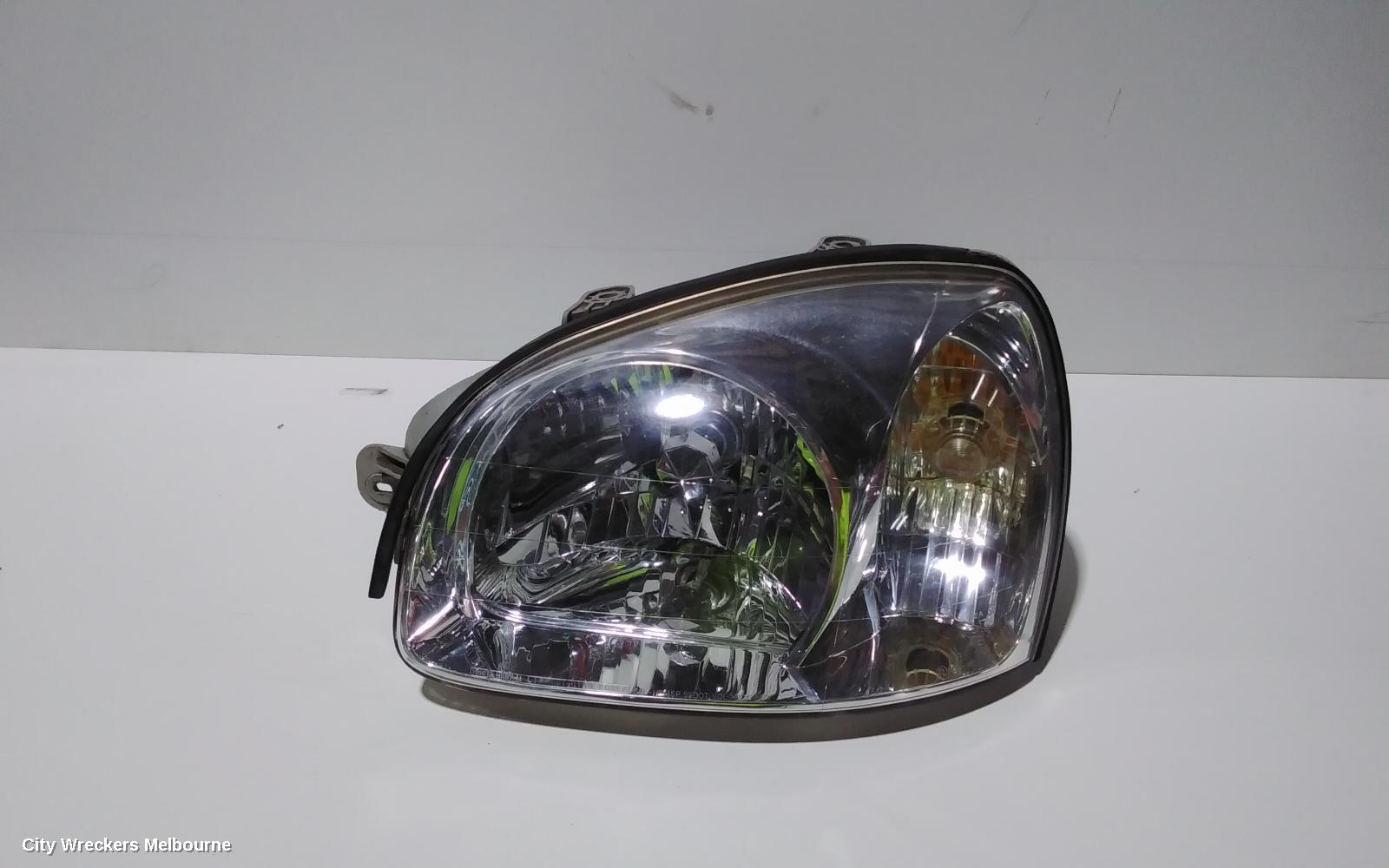 HYUNDAI SANTA FE LEFT HEADLAMP, SM, 11/2000 - 09/2003