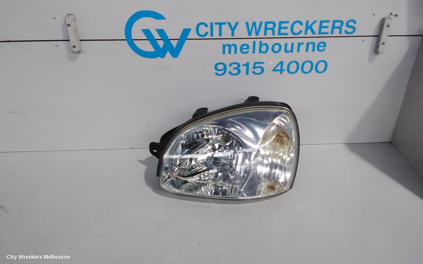 HYUNDAI SANTA FE LEFT HEADLAMP, SM, 11/2000 - 09/2003