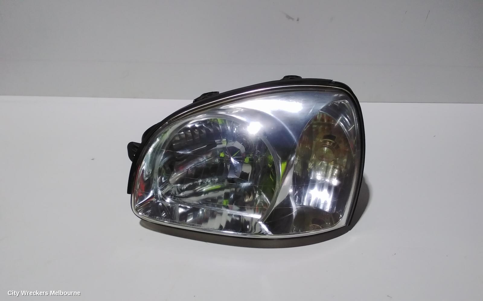 HYUNDAI SANTA FE LEFT HEADLAMP, SM, 11/2000 - 09/2003