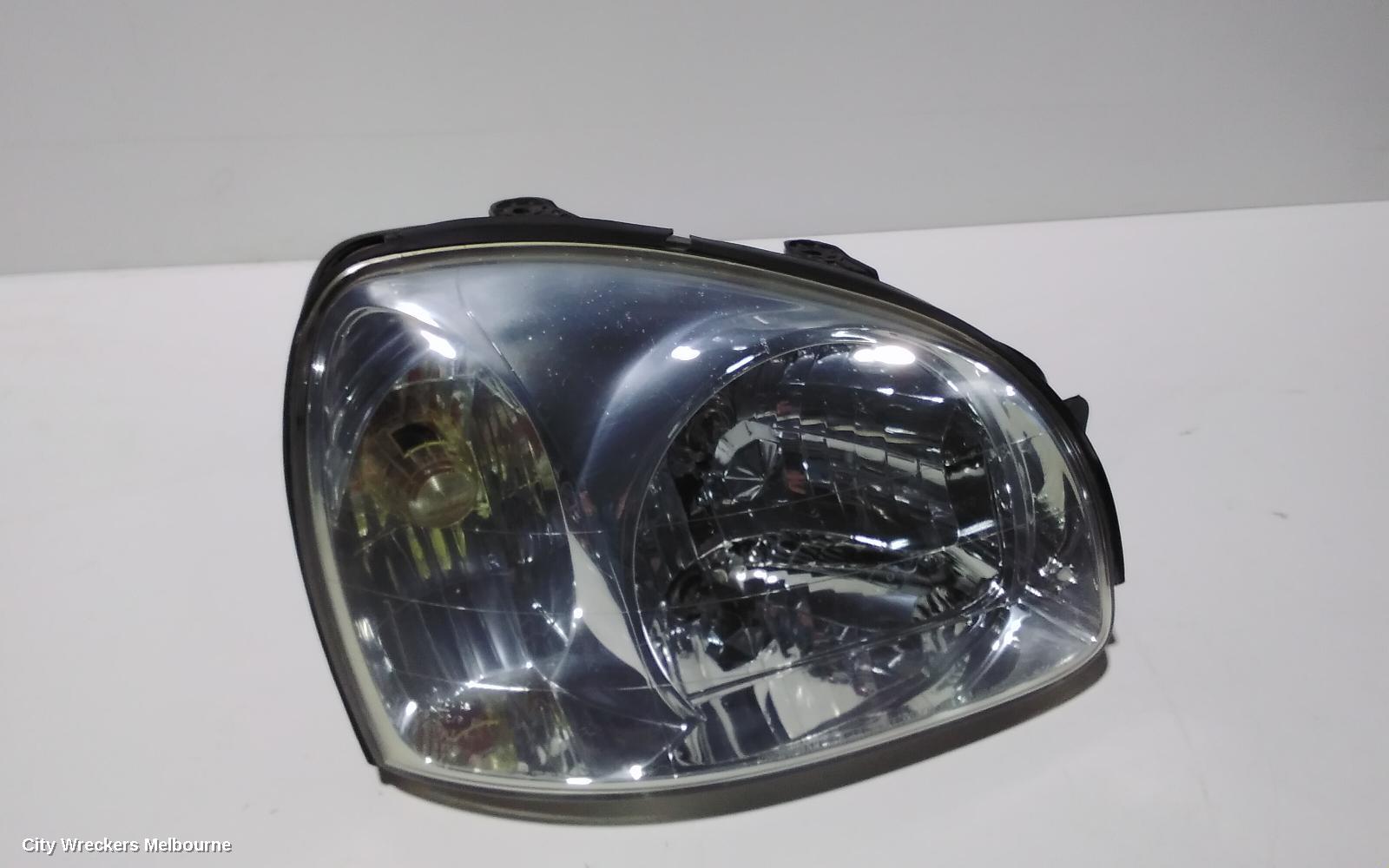 HYUNDAI SANTA FE RIGHT HEADLAMP, SM, 11/2000 - 09/2003