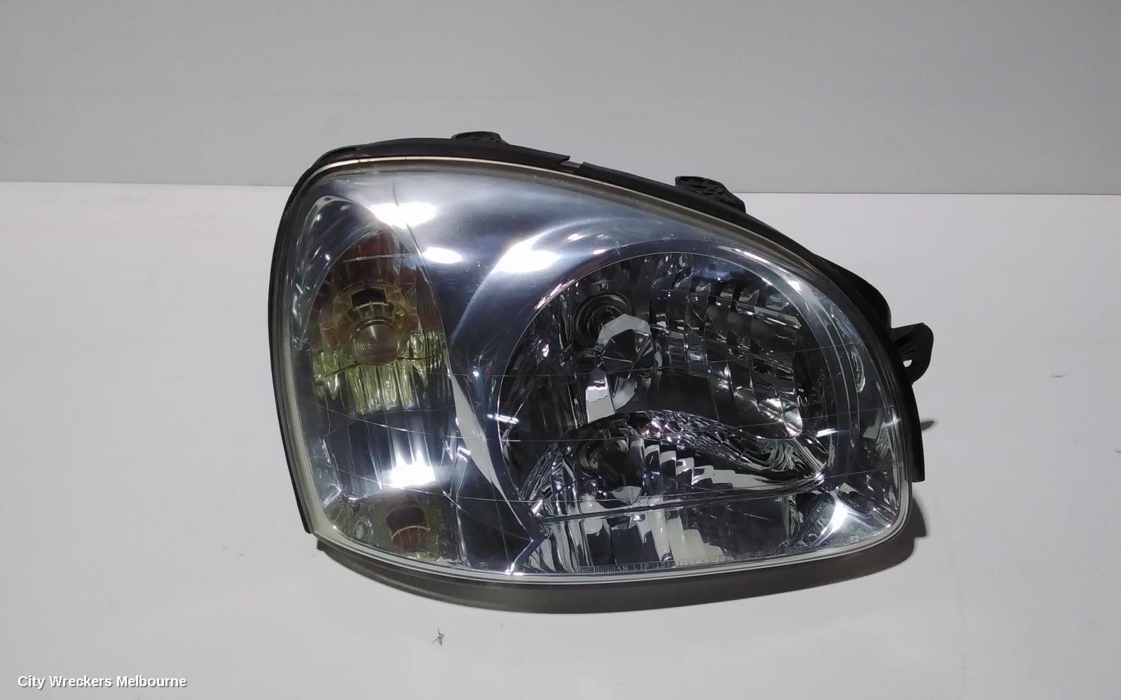 HYUNDAI SANTA FE RIGHT HEADLAMP, SM, 11/2000 - 09/2003
