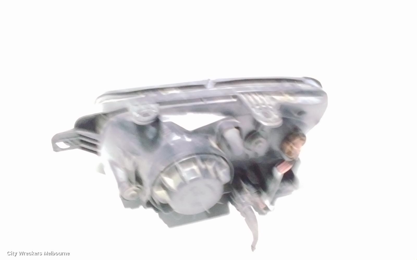 HYUNDAI SANTA FE RIGHT HEADLAMP, SM, 11/2000 - 09/2003