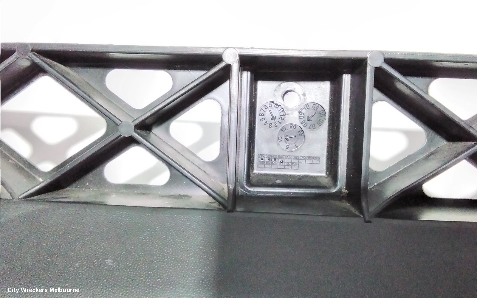 AUDI Q7, 4L, 09/2006 - 08/2015, CENTER BAR BRAKET REFER TO PHOTOS: 77486