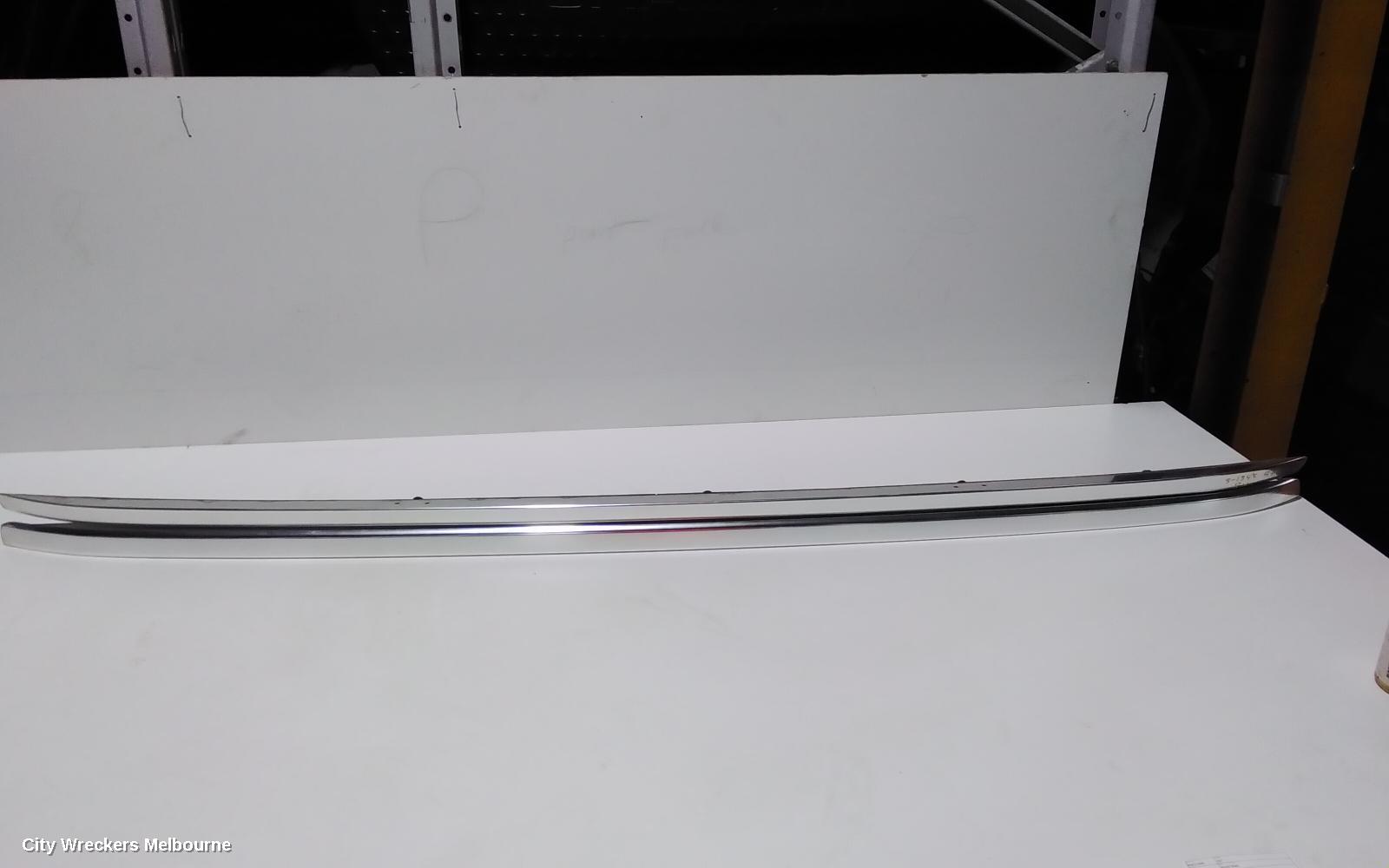 AUDI Q7 ROOF RAIL, 4L, 09/2006 - 08/2015