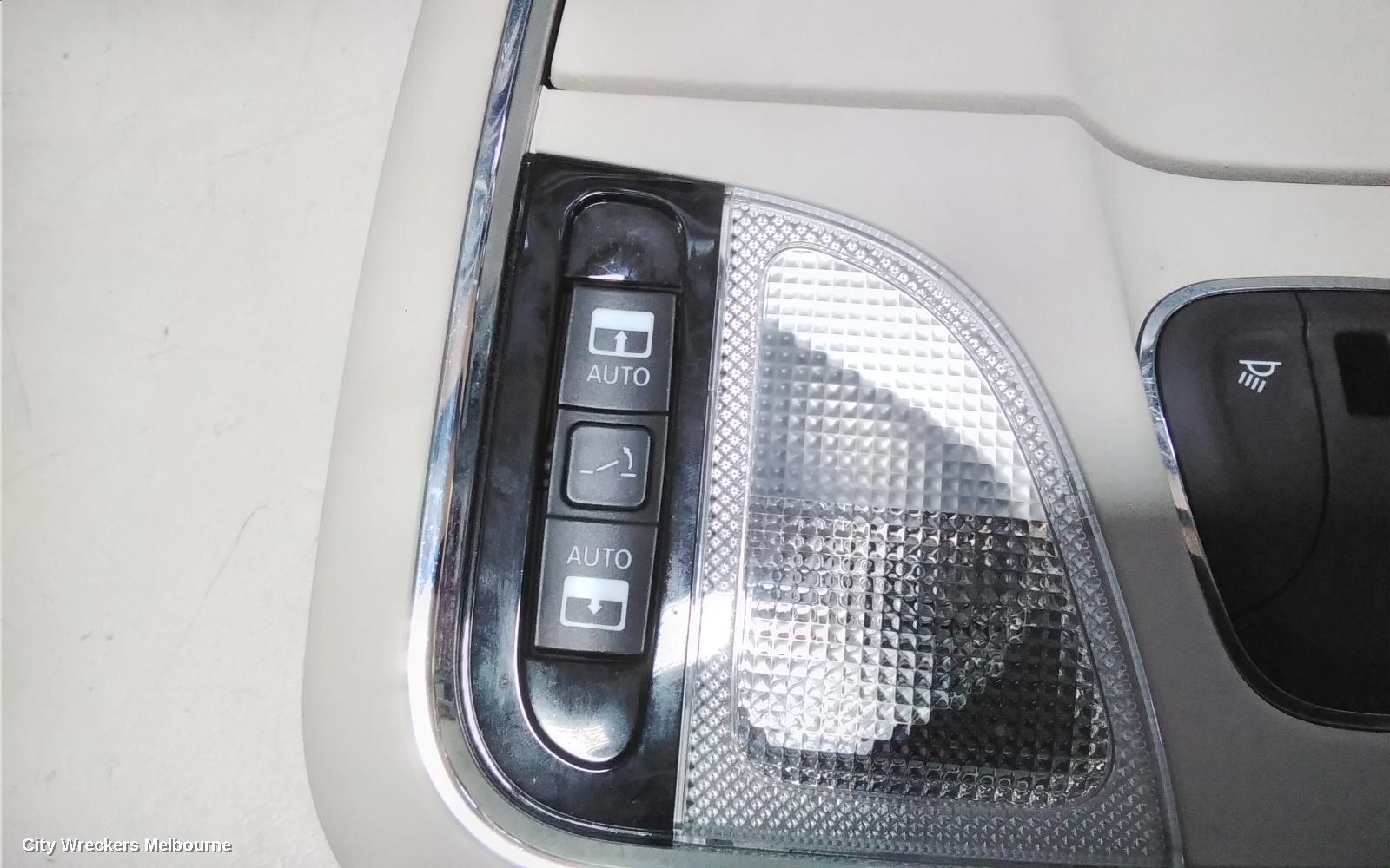JEEP CHEROKEE COURTESY LIGHT, KL, 06/2014 - 11/2022