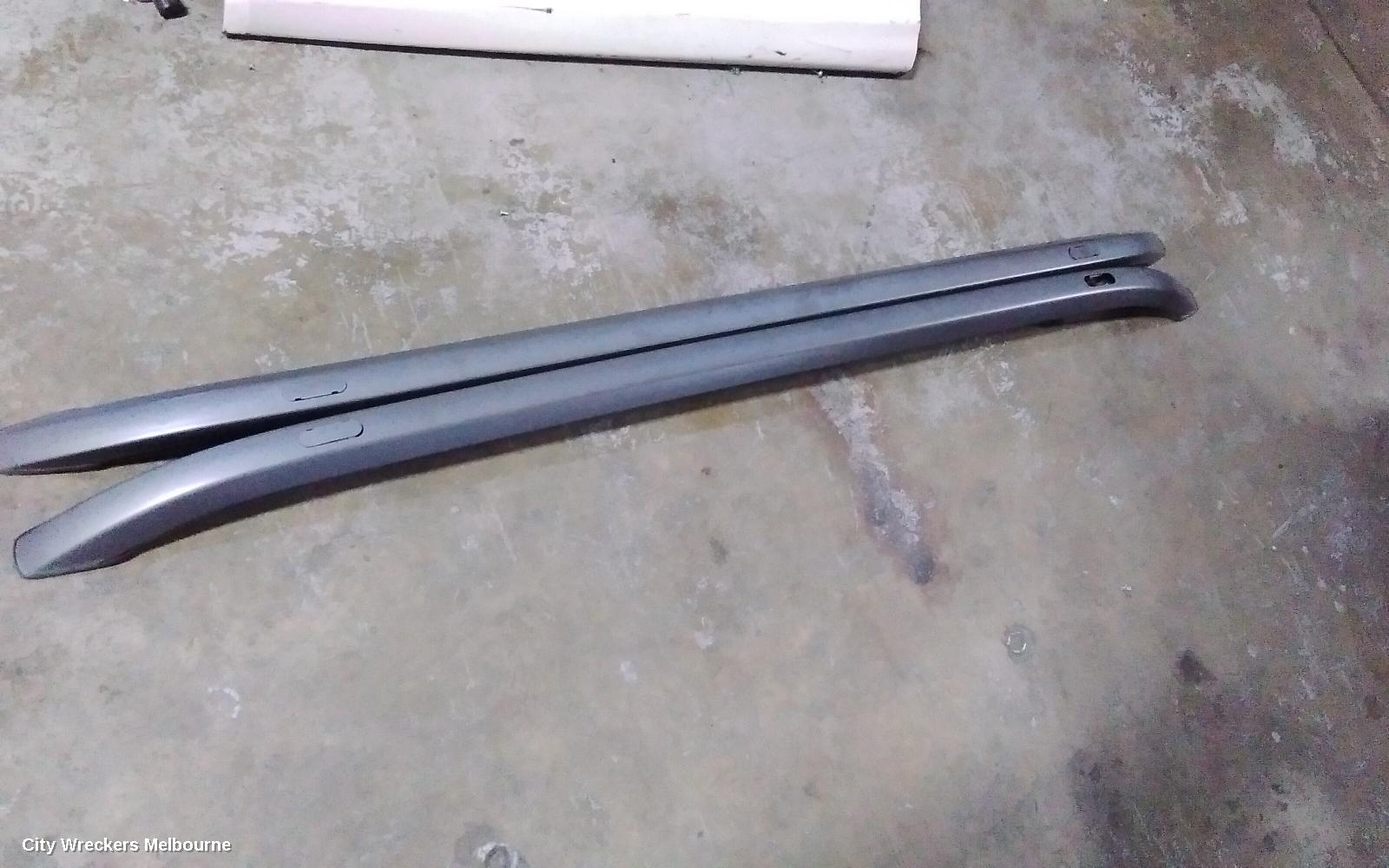 JEEP CHEROKEE ROOF RAIL