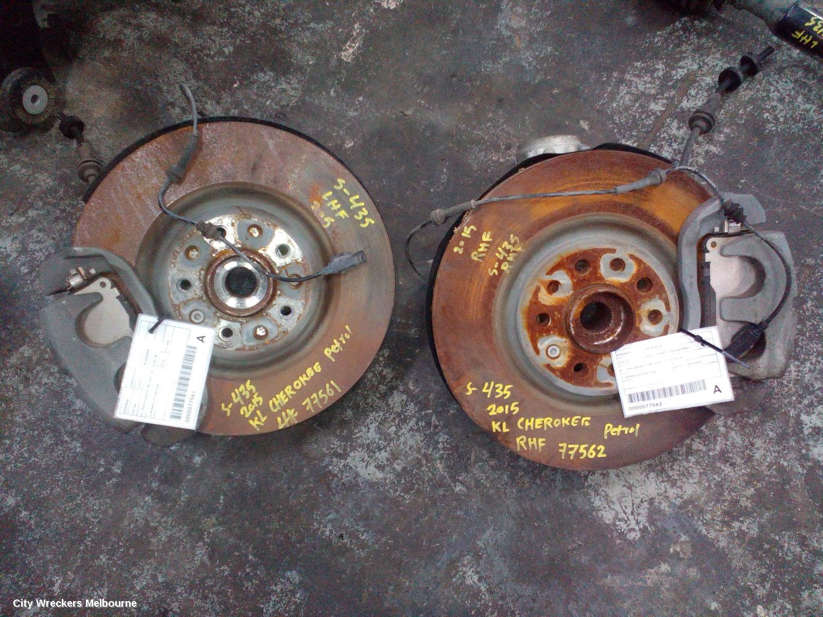 JEEP CHEROKEE RIGHT FRONT HUB ASSEMBLY, KL, TRAILHAWK/LIMITED TYPE, 4WD, 02/2014 - 03/2018