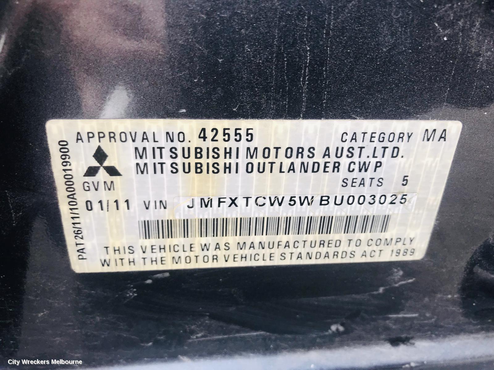 MITSUBISHI OUTLANDER LEFT FRONT HUB ASSEMBLY, ZG-ZL, FWD/AWD, 11/2006 ONWARDS