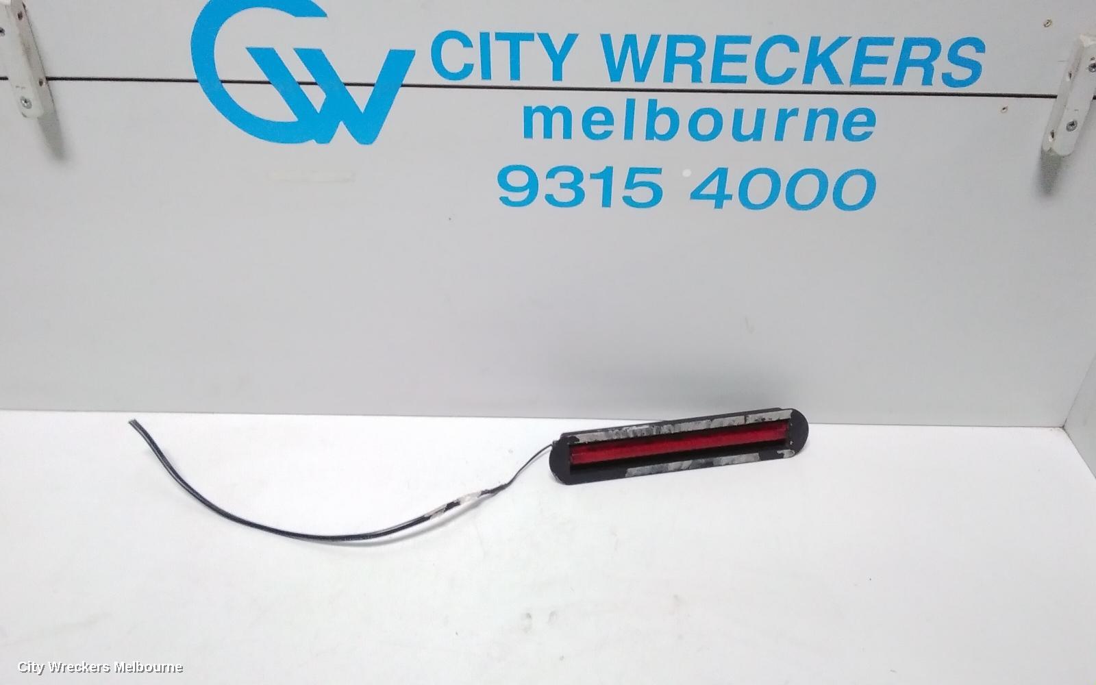 FORD FALCON HIGH LEVEL STOPLIGHT, FGX 10/2014 - 12/2016