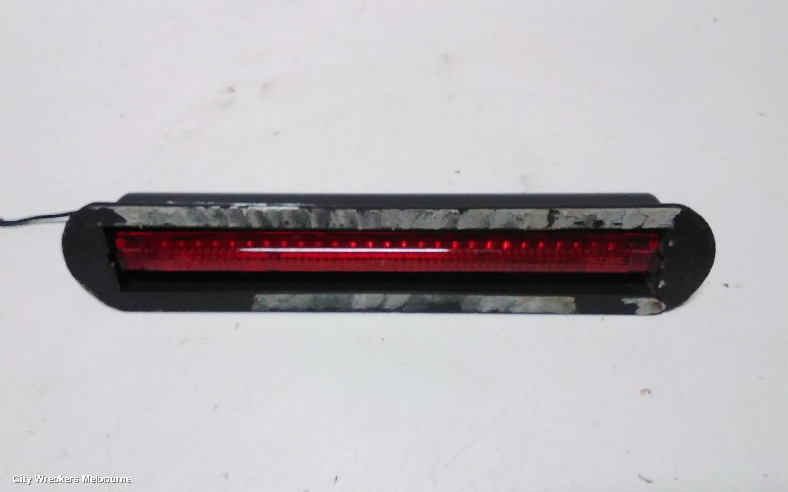 FORD FALCON HIGH LEVEL STOPLIGHT, FGX 10/2014 - 12/2016
