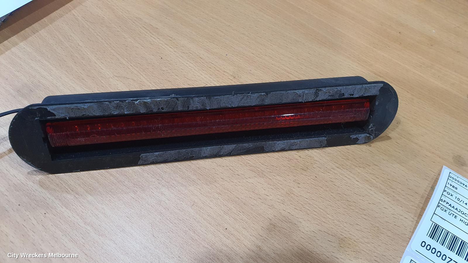 FORD FALCON HIGH LEVEL STOPLIGHT, FGX 10/2014 - 12/2016