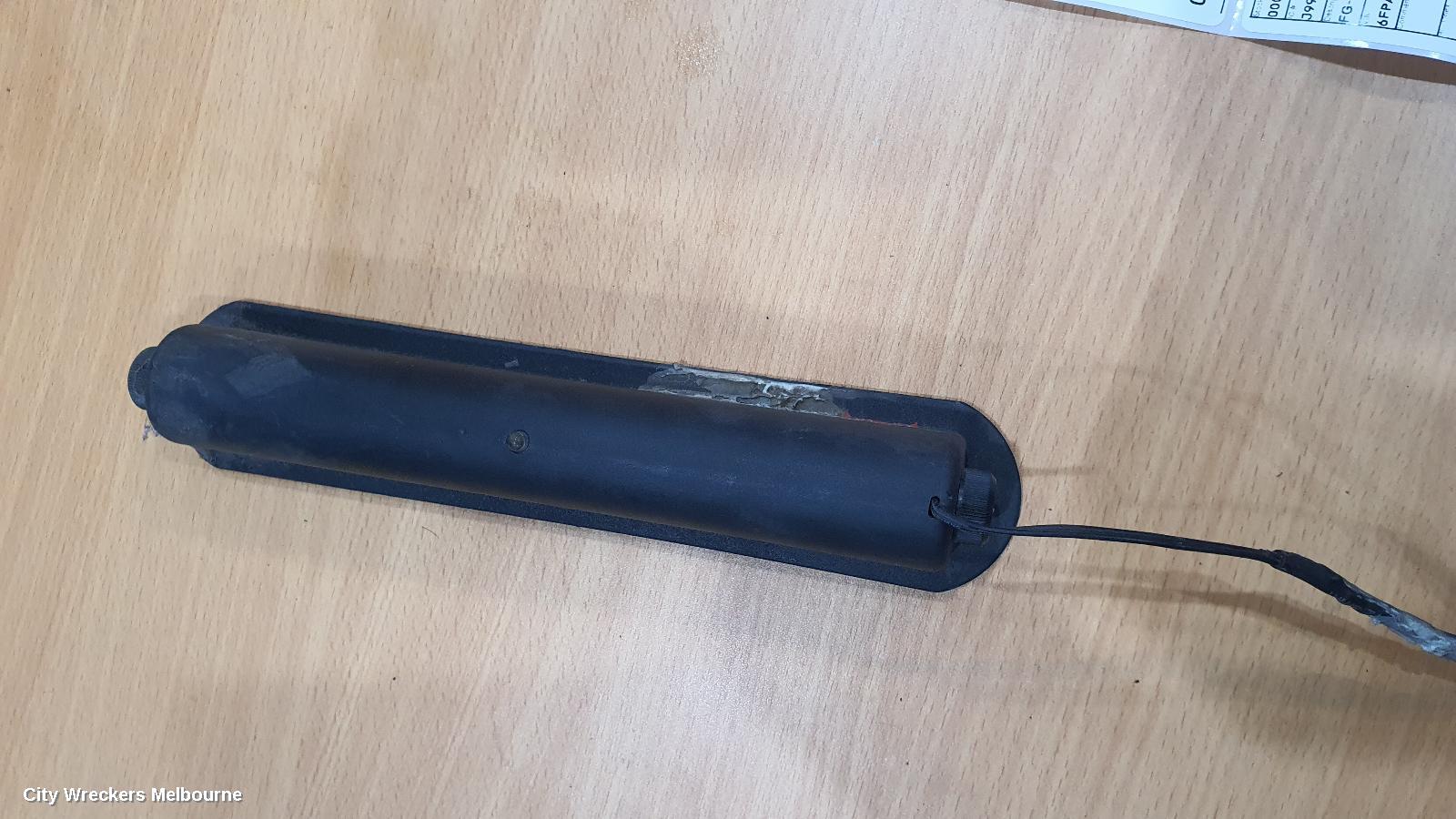 FORD FALCON HIGH LEVEL STOPLIGHT, FGX 10/2014 - 12/2016