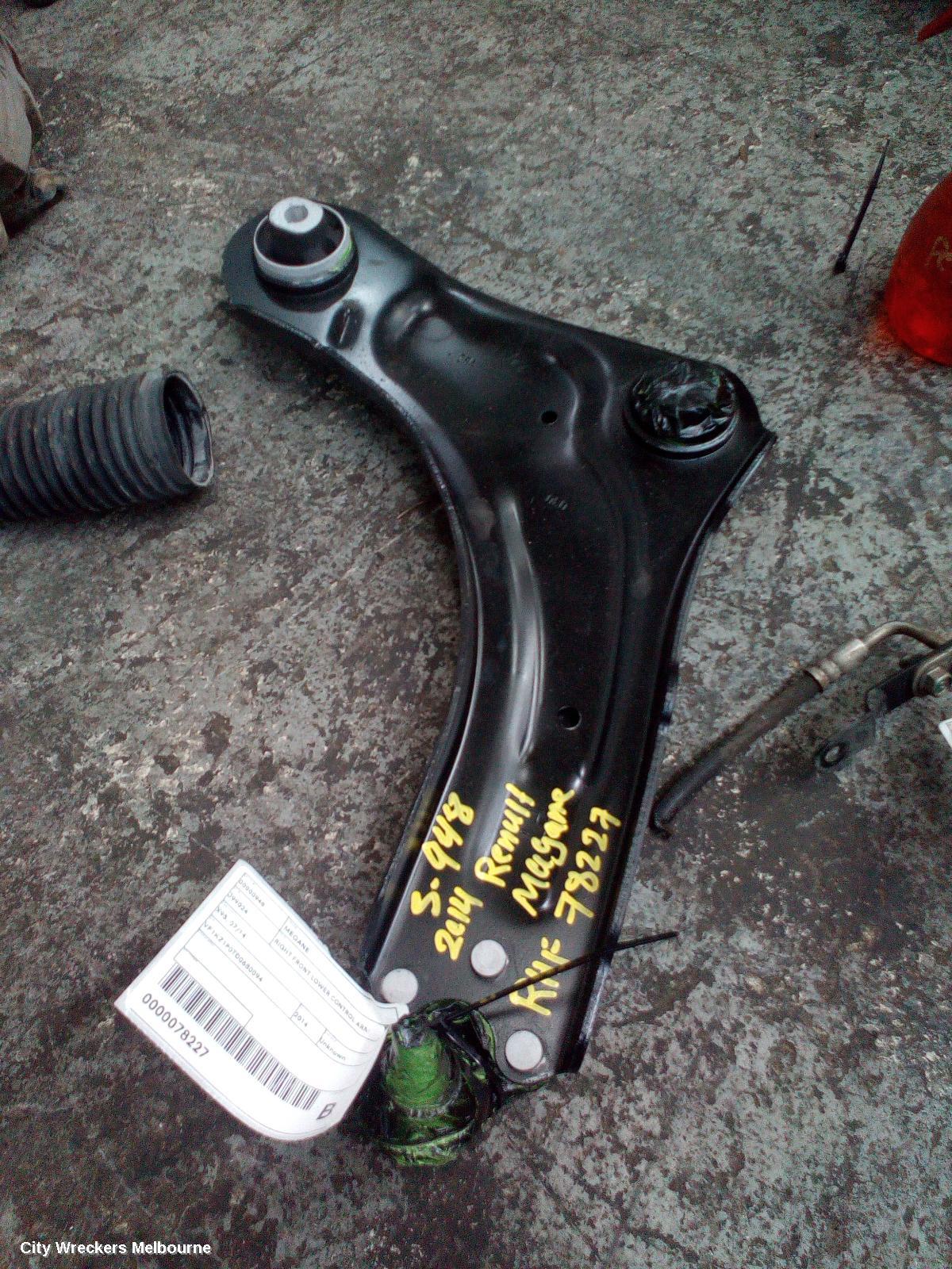 RENAULT MEGANE RIGHT FRONT LOWER CONTROL ARM, X95, 07/2014 ONWARDS