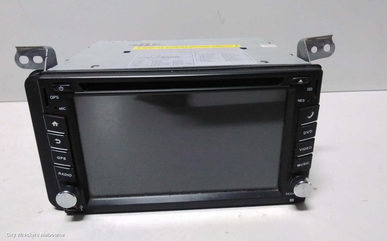 TOYOTA HIACE RADIO/CD/DVD/SAT/TV, AFTERMARKET, TRH/KDH, 03/2005 - 04/2019