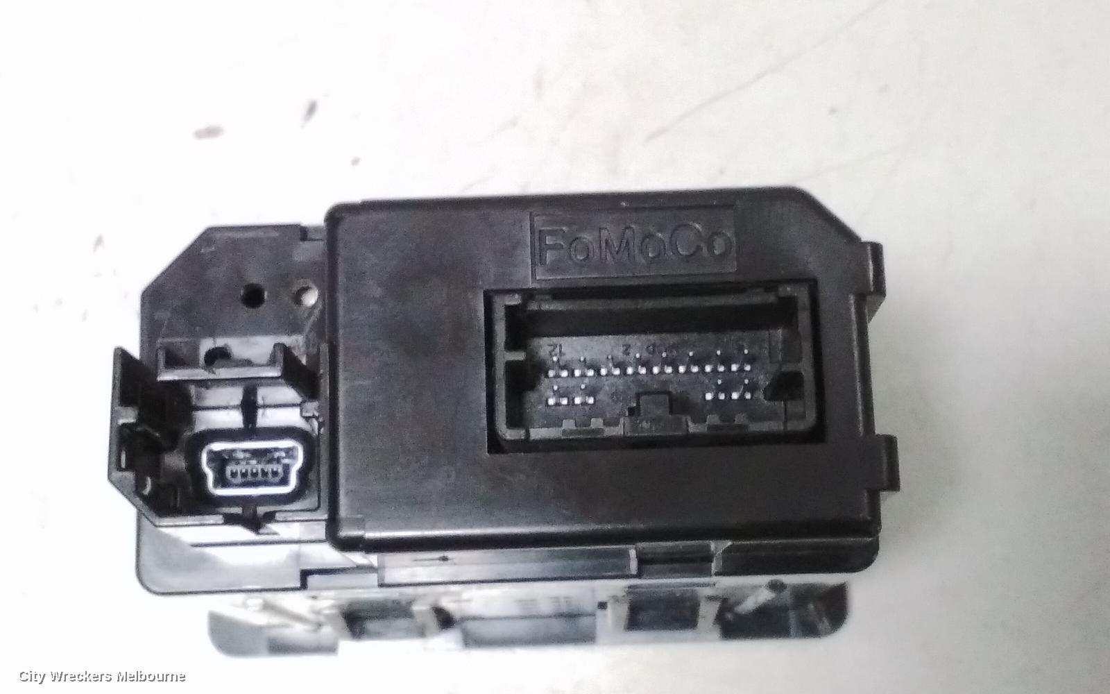 FORD FALCON, FGX 10/2014 - 12/2016, MEDIA INTERFACE CONTROL: 77718