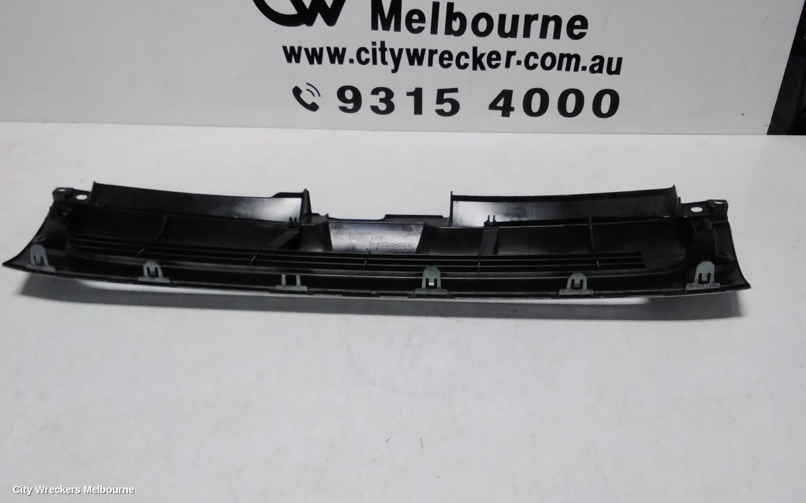 TOYOTA HIACE GRILLE, RADIATOR GRILLE, TRH/KDH, LWB/SWB TYPE, 10/2007 - 08/2010