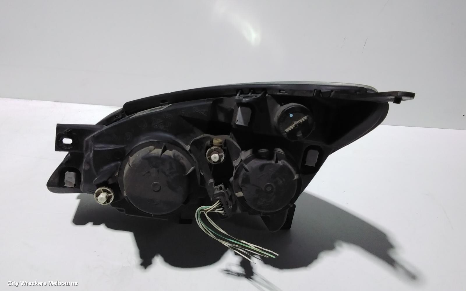 CITROEN C5 RIGHT HEADLAMP, SER1, HALOGEN TYPE, 06/2001 - 12/2004