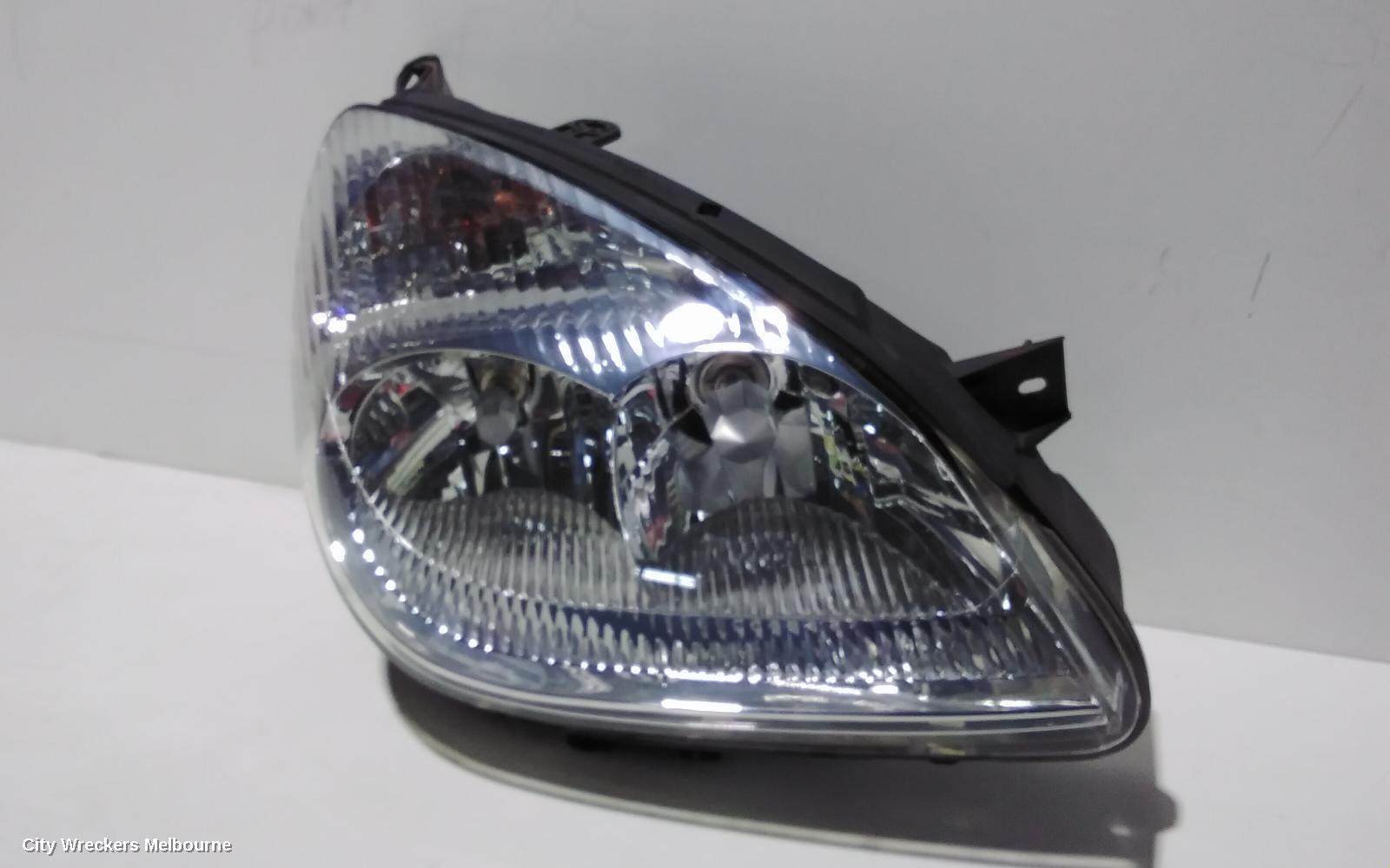 CITROEN C5 RIGHT HEADLAMP, SER1, HALOGEN TYPE, 06/2001 - 12/2004