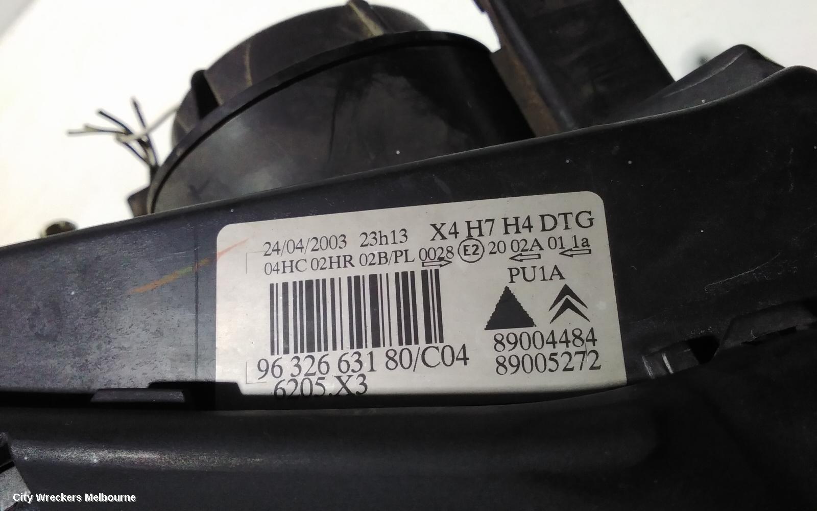 CITROEN C5 RIGHT HEADLAMP, SER1, HALOGEN TYPE, 06/2001 - 12/2004