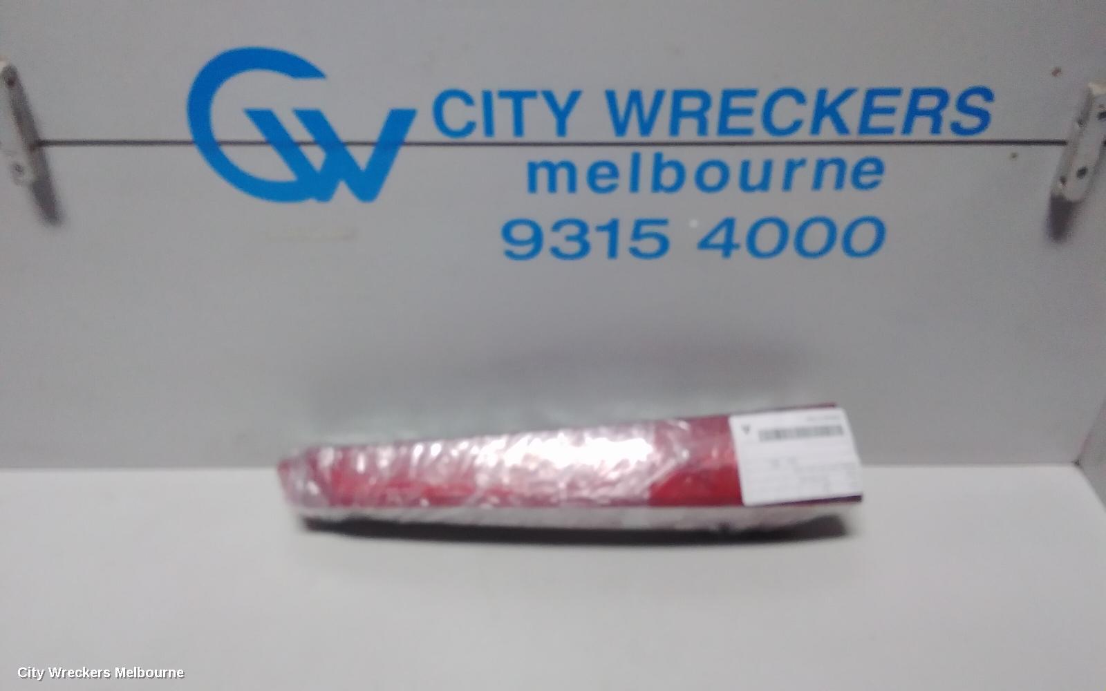 CITROEN C5 LEFT TAILLIGHT, WAGON, UPPER LIGHT, 06/2001 - 08/2008