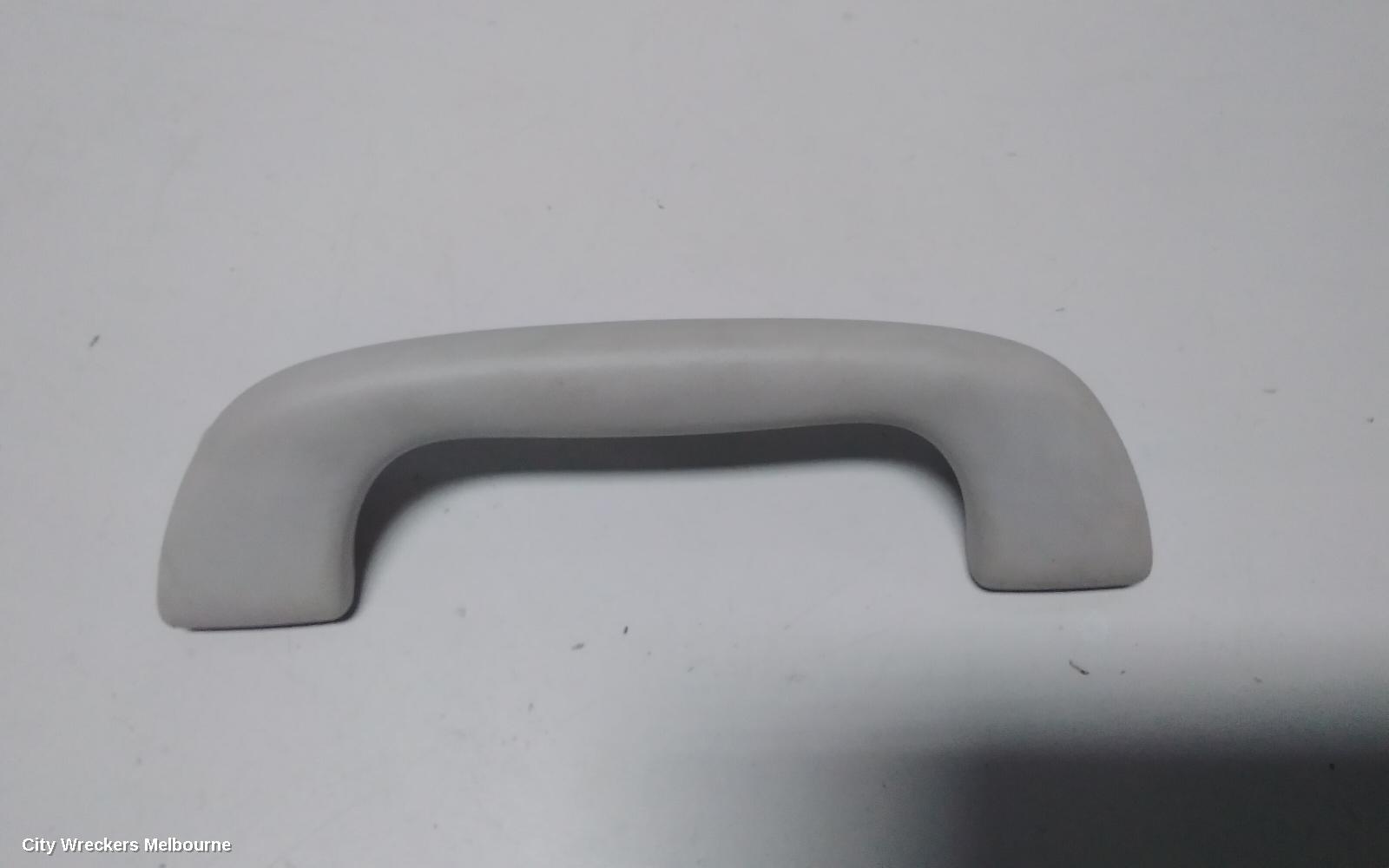 SUBARU FORESTER, SK, 08/2018 - 11/2024, ROOF HANDLE LH: 77971