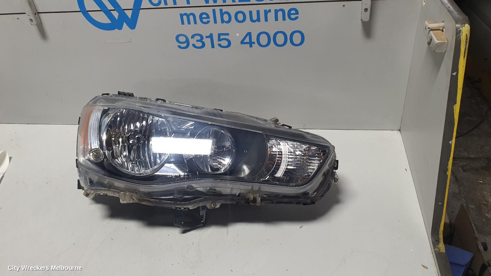 MITSUBISHI OUTLANDER RIGHT HEADLAMP, ZH, HALOGEN TYPE, 09/2009 - 10/2012