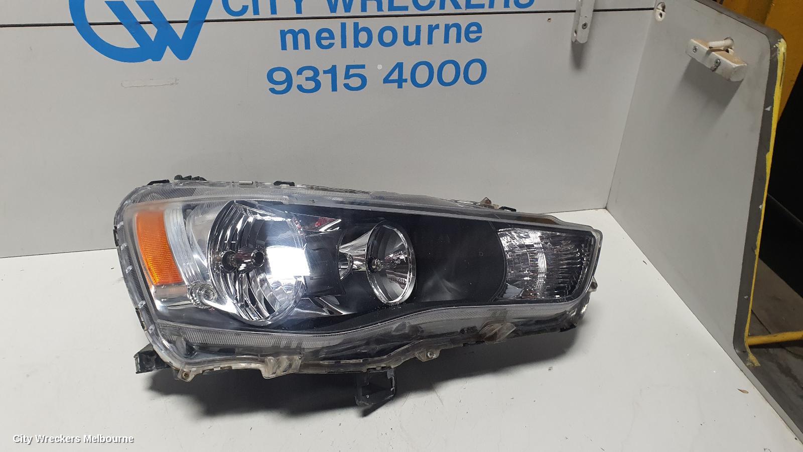 MITSUBISHI OUTLANDER RIGHT HEADLAMP, ZH, HALOGEN TYPE, 09/2009 - 10/2012