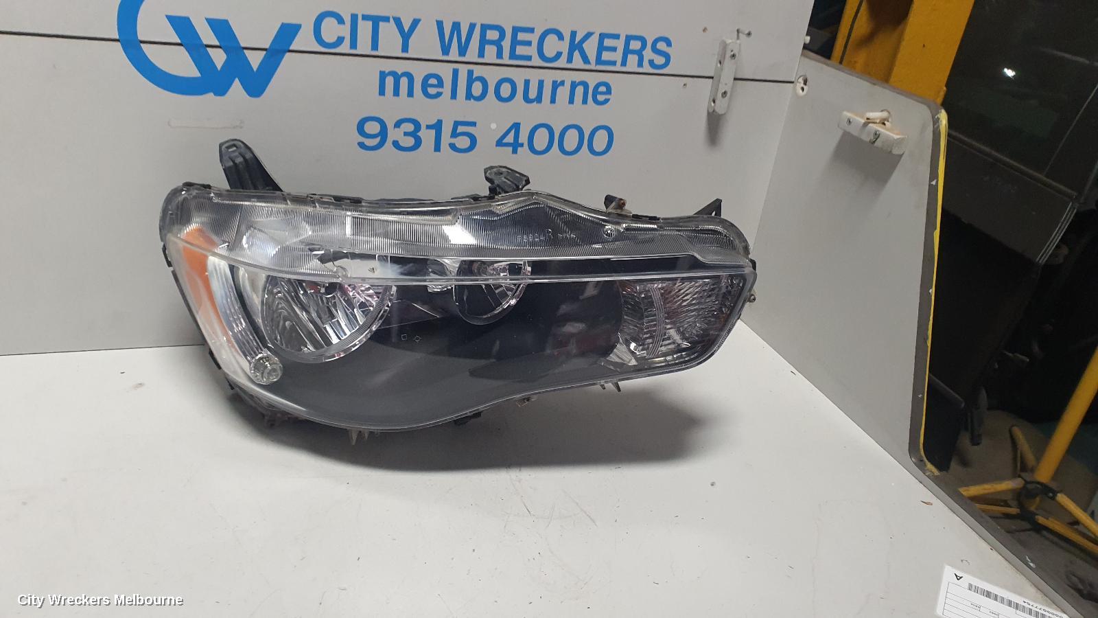 MITSUBISHI OUTLANDER RIGHT HEADLAMP, ZH, HALOGEN TYPE, 09/2009 - 10/2012