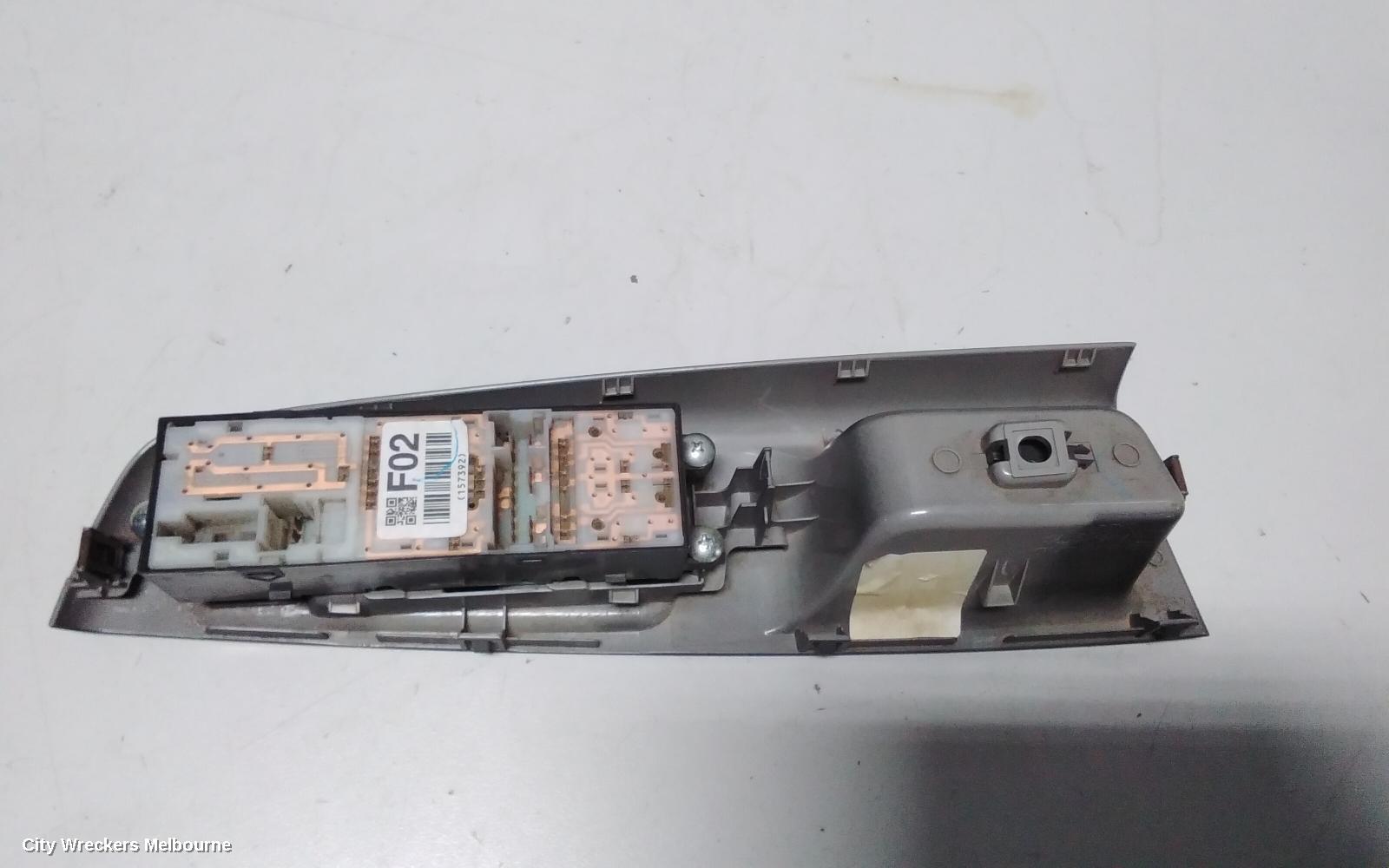 SUBARU IMPREZA PWR DR WIND SWITCH, RH FRONT (MASTER SWITCH), F02, G3, 04/2007 - 11/2011
