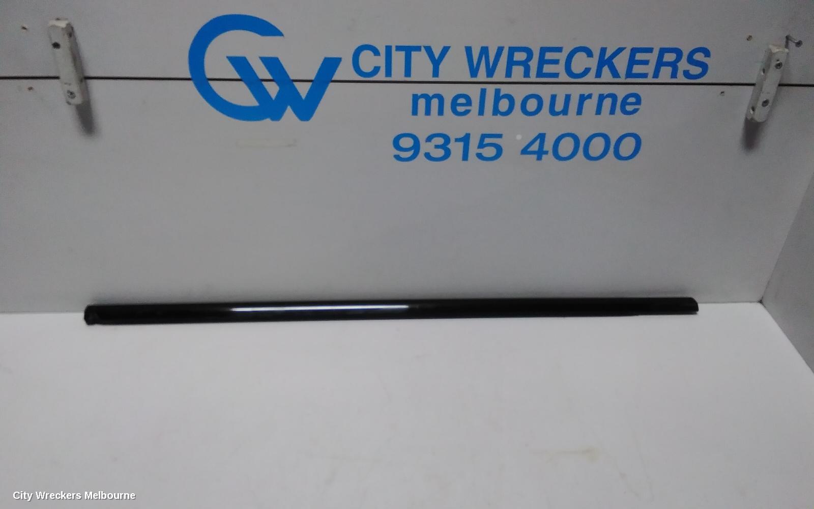 LAND ROVER RANGEROVER EVOQUE DOOR MOULD, DOOR MOULD UPPER: 77904, L538, 11/2011 - 01/2019